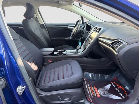 Used 2016 Ford Fusion SE AWD/4WD image 20