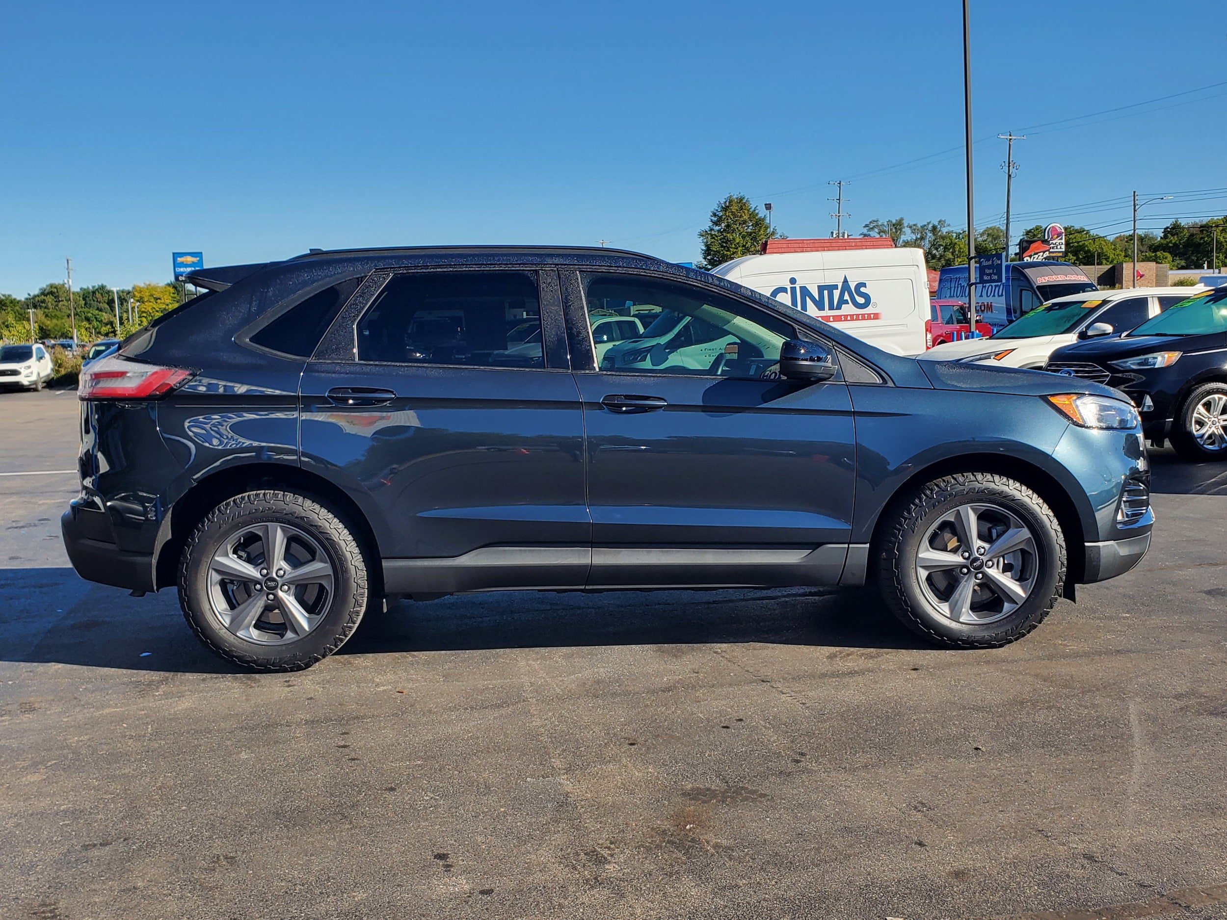 Used 2024 Ford Edge SEL w/ Sport Appearance Package AWD/4WD image 5