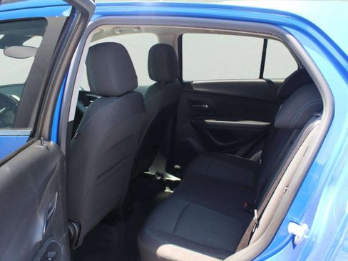 Used 2016 Chevrolet Trax LT FWD image 7