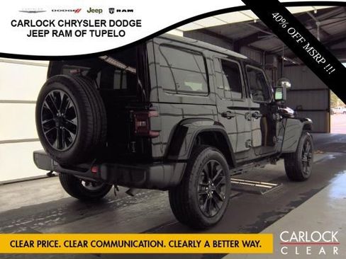 Used 2025 Jeep Wrangler Unlimited Sahara w/ Safety Group AWD/4WD image 3