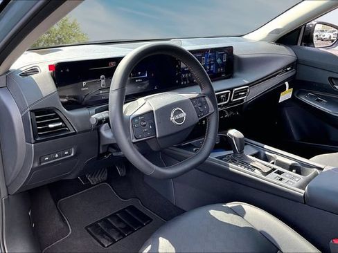 New 2027 Nissan Sentra SR w/ SR Premium Package FWD image 7