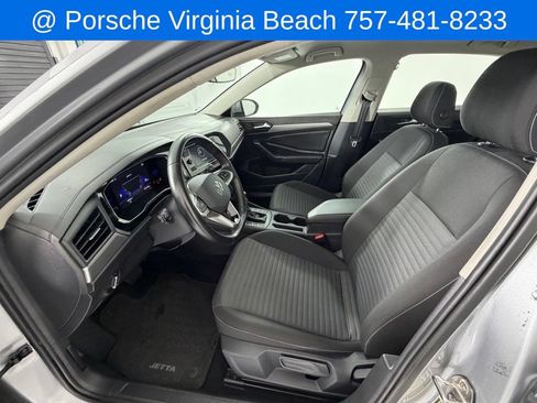 Used 2022 Volkswagen Jetta S FWD image 11