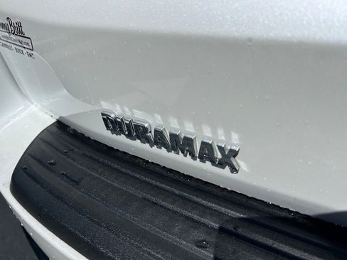 Used 2025 Chevrolet Suburban RST w/ Comfort Package image 26