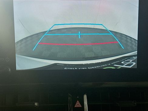 Used 2024 Toyota Corolla Cross LE image 23