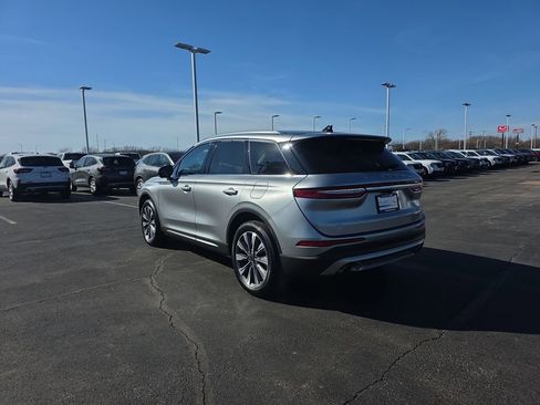 Used 2022 Lincoln Corsair Reserve w/ Equipment Group 201A image 3