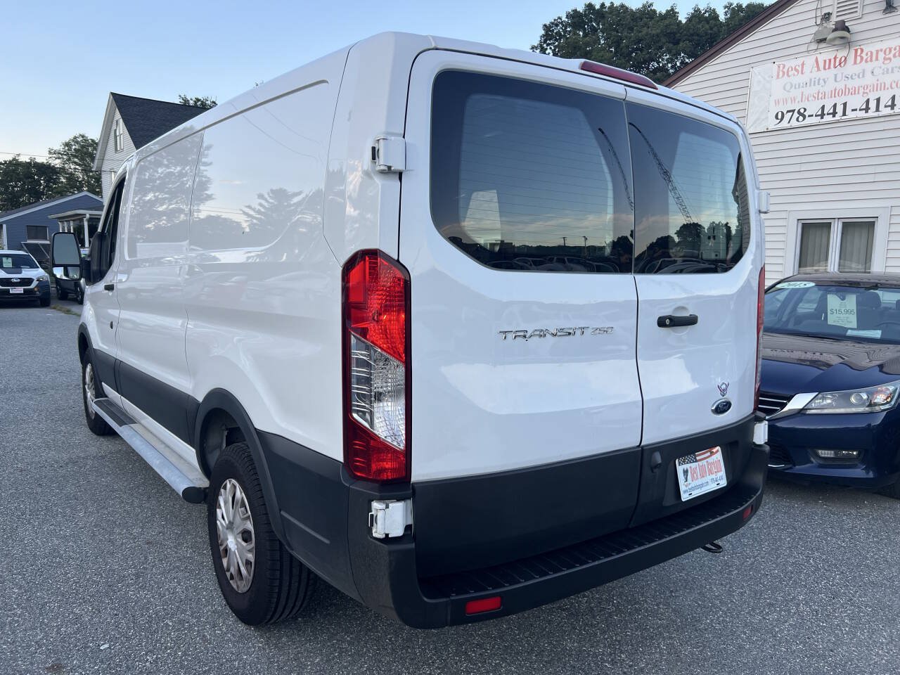 Used 2023 Ford Transit 250 Low Roof w/ Exterior Upgrade Package RWD image 9