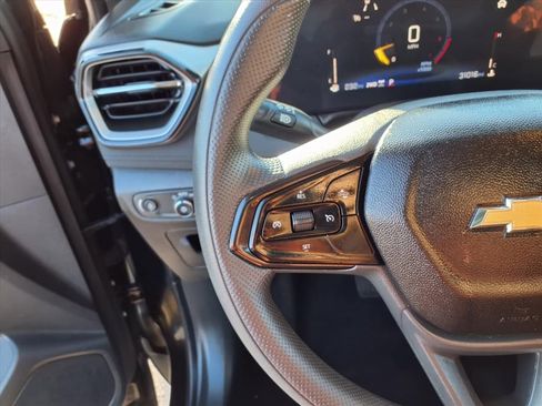 Used 2025 Chevrolet TrailBlazer LT image 11