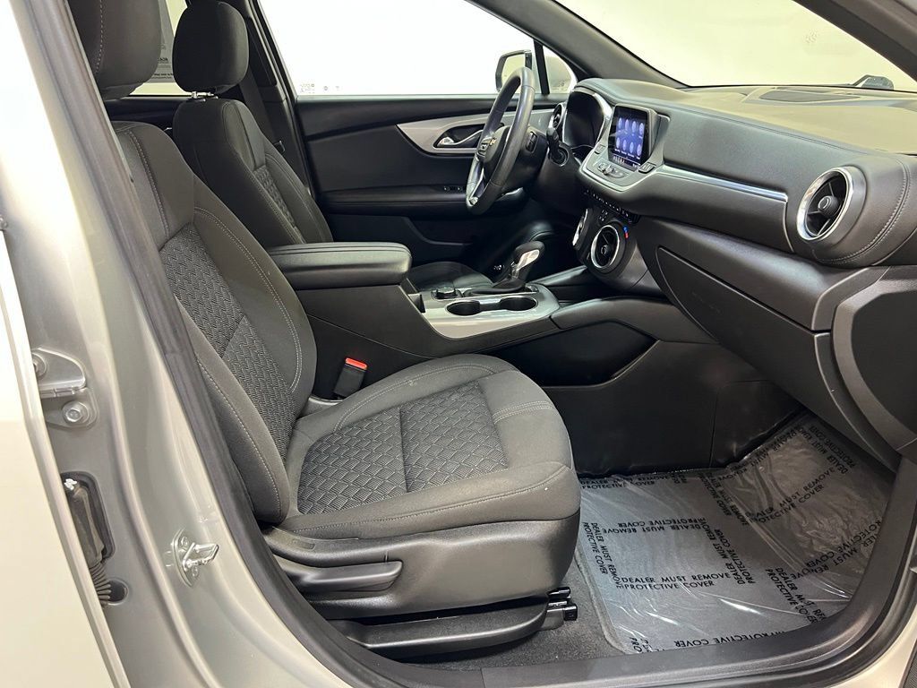 Used 2021 Chevrolet Blazer LT FWD image 33