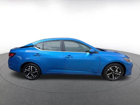 Used 2025 Nissan Sentra SV FWD image 15