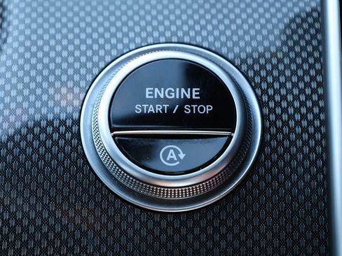 Used 2024 Mercedes-Benz CLE 300 4MATIC Coupe image 33