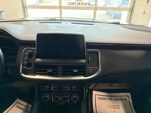 Used 2023 Chevrolet Suburban Z71 AWD/4WD image 28