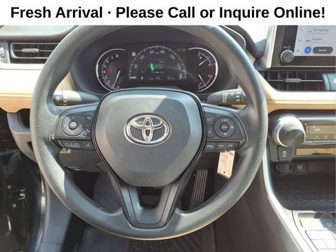 Used 2023 Toyota RAV4 LE AWD/4WD image 15