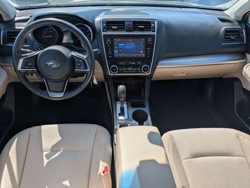 Used 2019 Subaru Outback 2.5i Premium AWD/4WD image 16