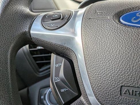 Used 2016 Ford Escape SE FWD image 13