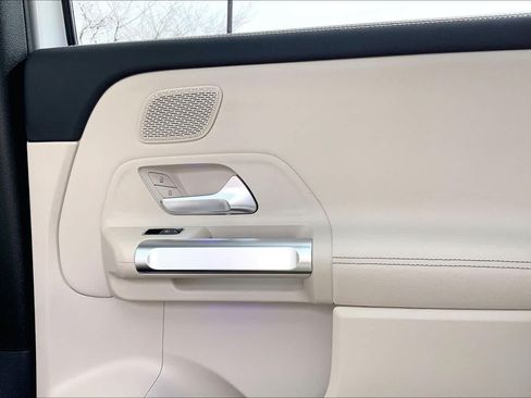 Certified 2026 Mercedes-Benz GLB 250 4MATIC image 23