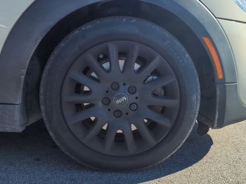 Used 2017 MINI Cooper S image 25