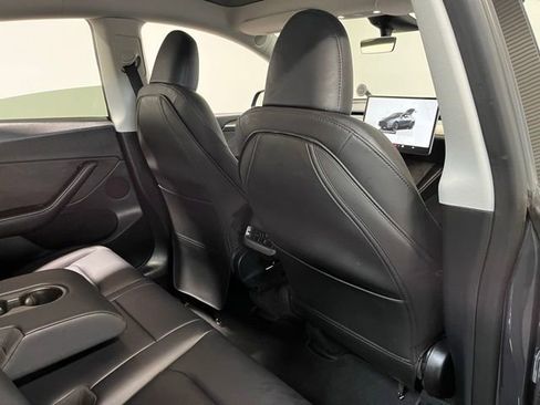 Used 2023 Tesla Model Y Long Range AWD/4WD image 14