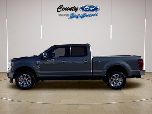 Used 2022 Ford F250 Lariat w/ Lariat Ultimate Package image 3