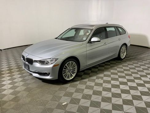 Used 2015 BMW 328i xDrive Wagon AWD/4WD image 12