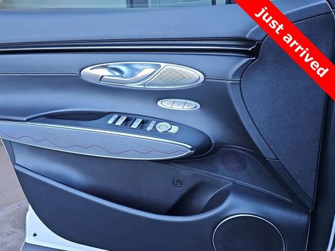 Used 2023 Genesis GV70 2.5T w/ Advanced Package image 28