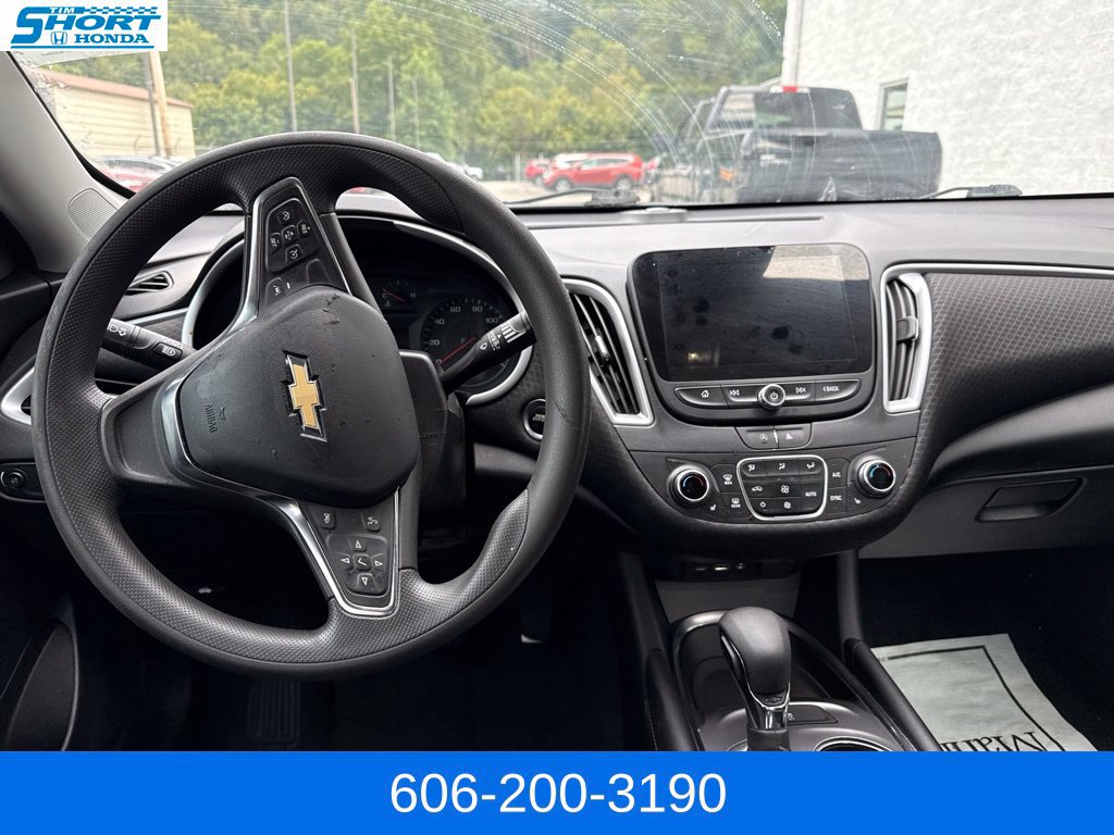 Used 2023 Chevrolet Malibu LT FWD image 12