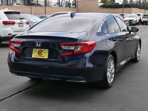 Used 2018 Honda Accord LX image 3