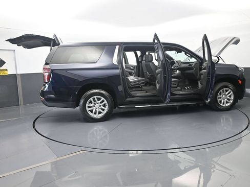 Used 2024 Chevrolet Suburban LT AWD/4WD image 74