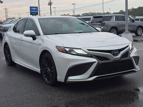 Used 2021 Toyota Camry XSE image 7