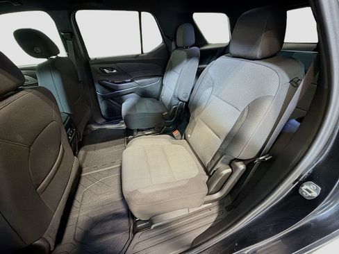 Used 2023 Chevrolet Traverse LT w/ LPO, Floor Liner Package AWD/4WD image 21