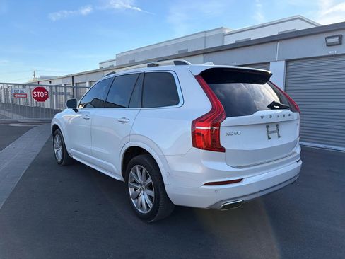 Used 2017 Volvo XC90 T5 Momentum w/ Vision Package image 6