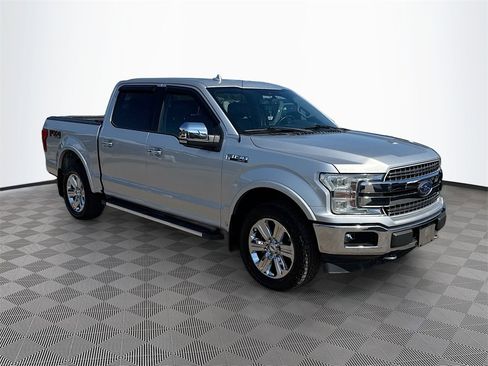 Used 2018 Ford F150 Lariat w/ Equipment Group 502A Luxury image 3