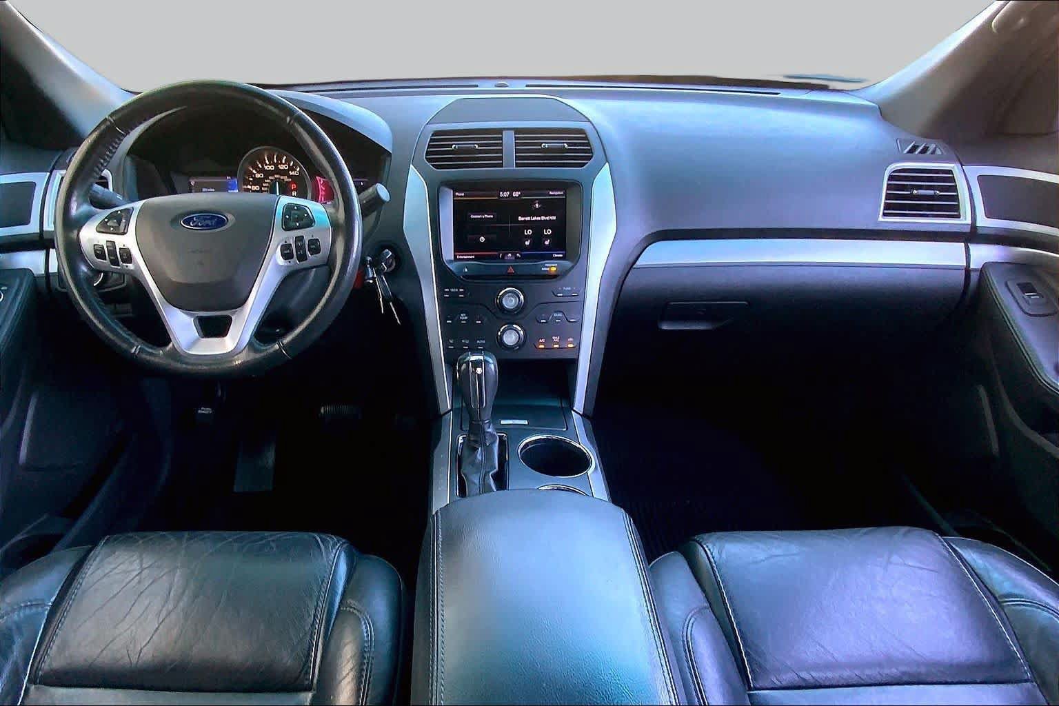 Used 2013 Ford Explorer XLT FWD image 14