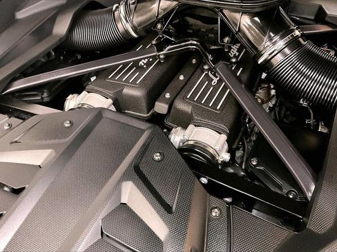 Used 2024 Lamborghini Huracan Sterrato image 16