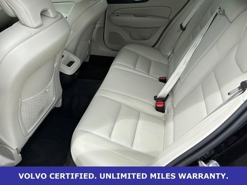 Certified 2025 Volvo V60 B5 Cross Country Plus AWD/4WD image 33