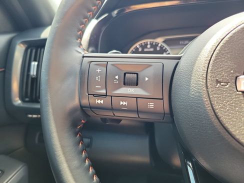 Used 2025 Nissan Pathfinder Rock Creek AWD/4WD image 23
