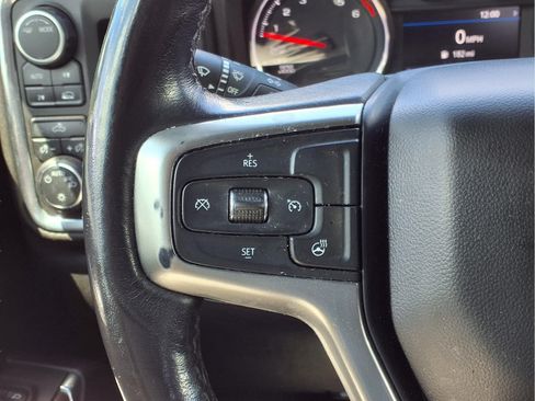 Used 2022 Chevrolet Silverado 1500 LT AWD/4WD image 13