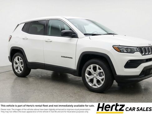 Used 2025 Jeep Compass Latitude AWD/4WD image 1