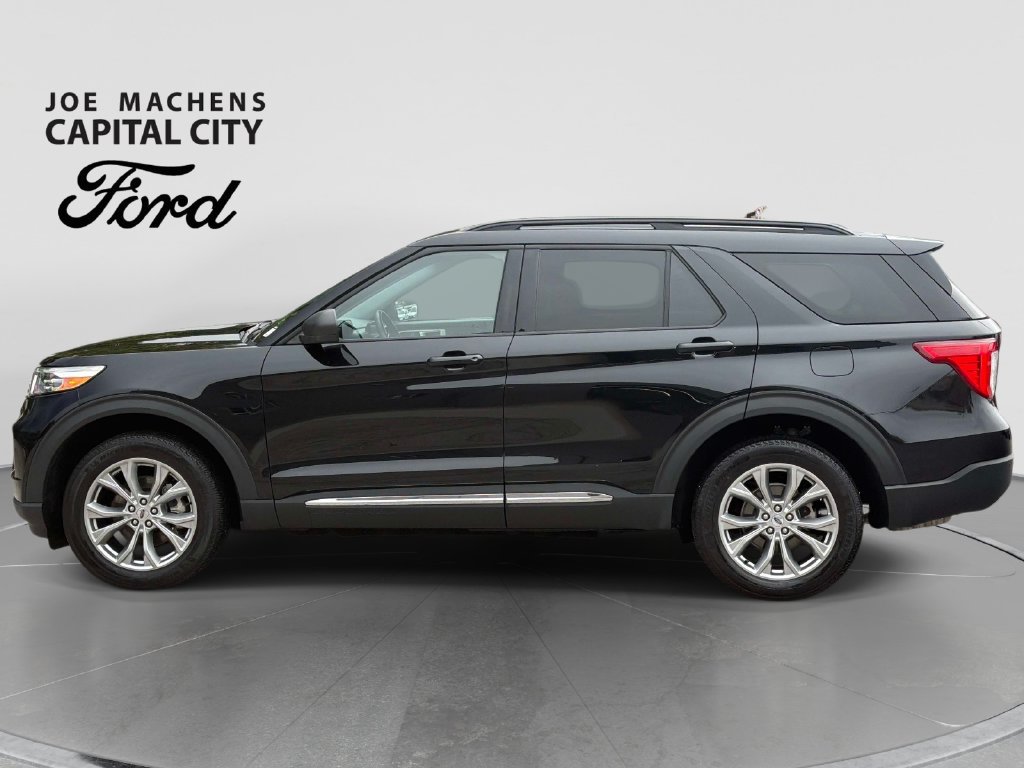 Used 2023 Ford Explorer XLT w/ Equipment Group 202A AWD/4WD image 8