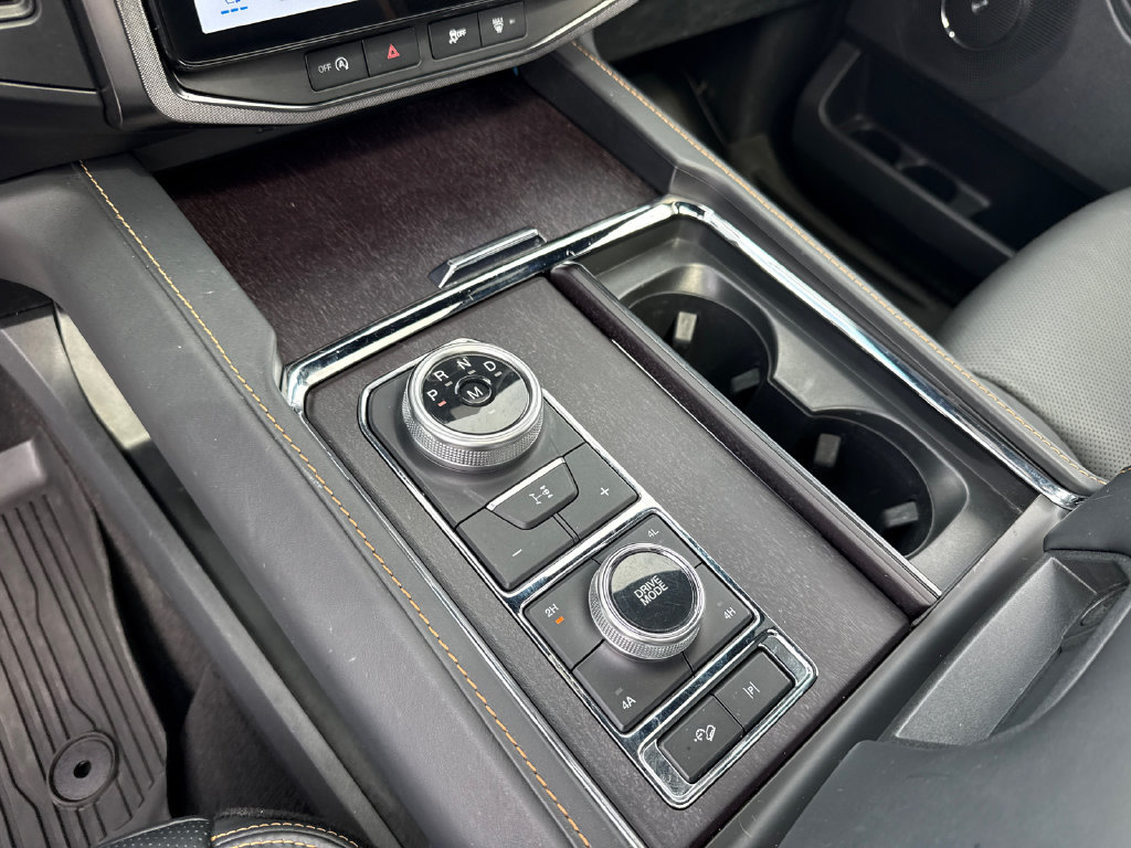 Used 2023 Ford Expedition Platinum AWD/4WD image 30
