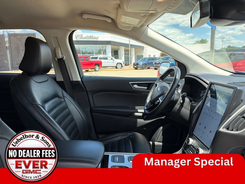 Used 2024 Ford Edge SEL AWD/4WD image 2