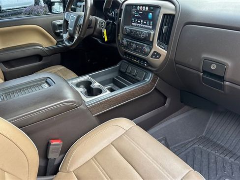 Used 2019 GMC Sierra 2500 Denali w/ Duramax Plus Package image 15