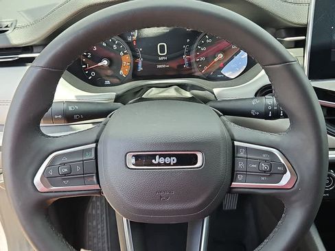 Used 2025 Jeep Compass Limited AWD/4WD image 25