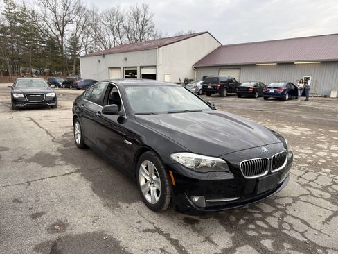 Used 2011 BMW 528i Sedan image 5