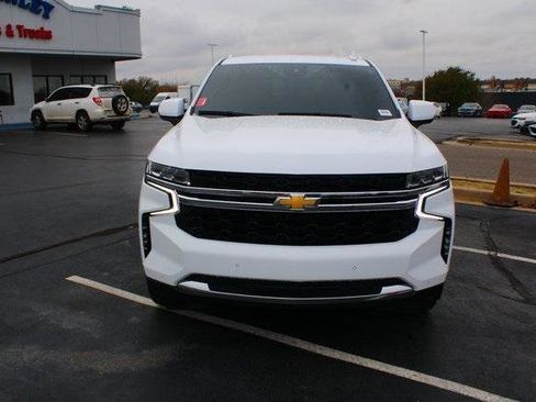 Used 2023 Chevrolet Suburban LS image 5