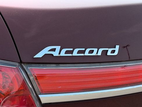 Used 2012 Honda Accord LX image 29