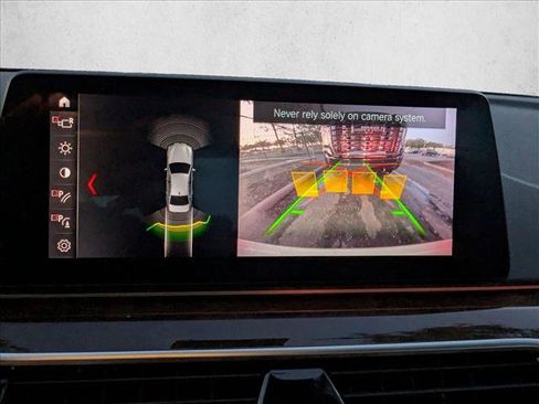 Used 2019 BMW 540i w/ Convenience Package image 10