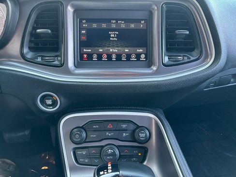 Used 2022 Dodge Challenger R/T RWD image 20