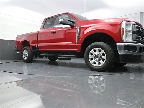 Used 2024 Ford F250 XLT w/ Camper Package image 27