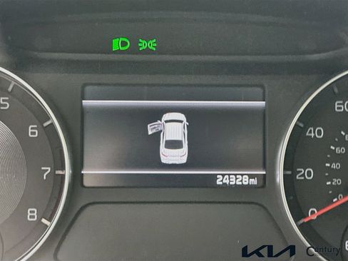 Certified 2023 Kia Forte LXS w/ LXS Technology Package FWD image 12
