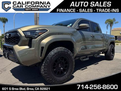 Used 2024 Toyota Tacoma TRD Sport w/ TRD Sport Upgrade Package AWD/4WD image 1